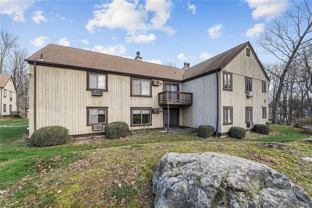 1 of 1 - 4 Heritage Drive # A, Harriman, NY