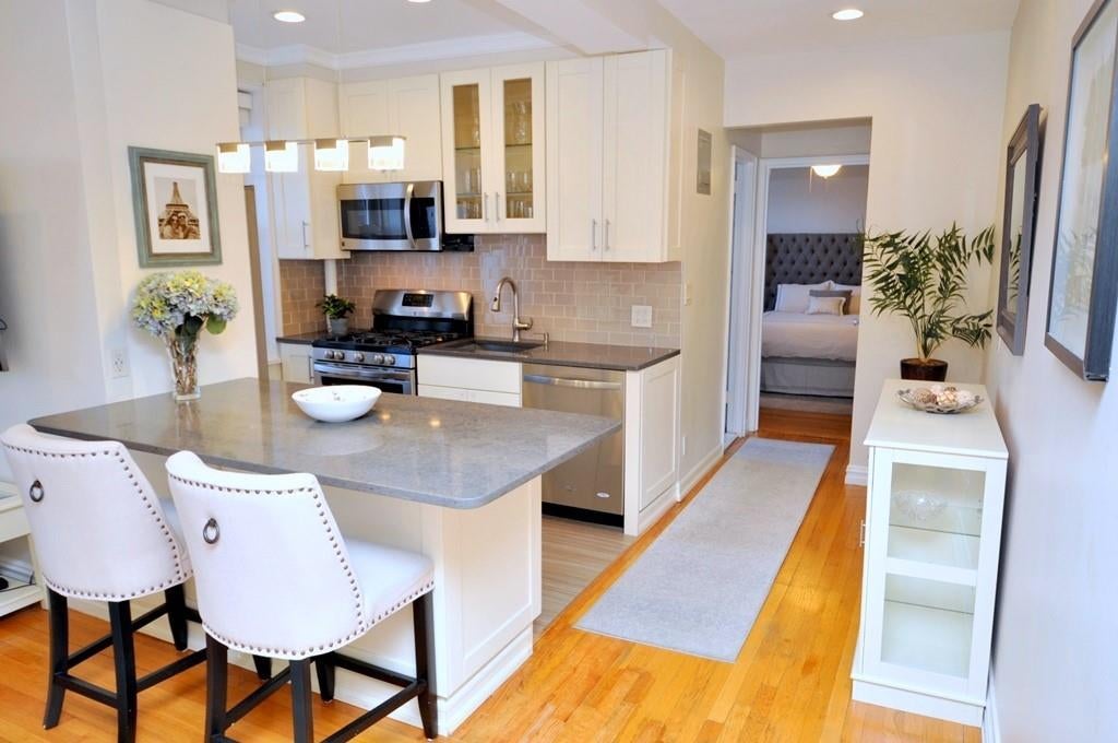 1 of 1 - 949 Palmer Road 5n, Bronxville, NY