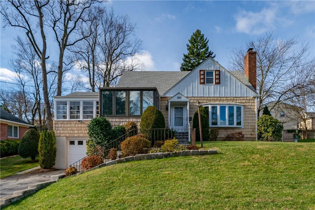 1 of 1 - 198 Old Wilmot Road, Scarsdale, NY