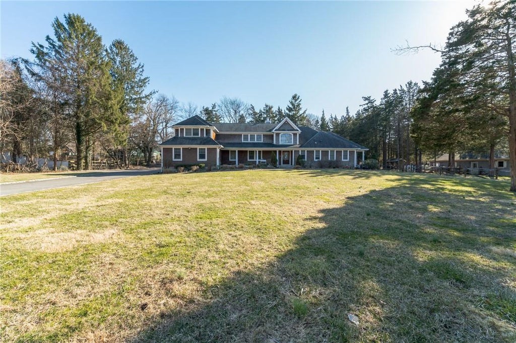 1 of 1 - 35 Chestnut Stump Road, Northport, NY