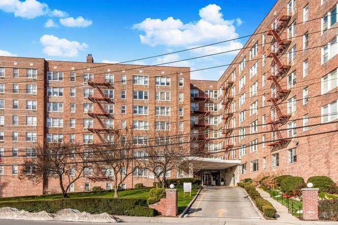 1 of 1 - 333 Bronx River Road # 221, Yonkers, NY