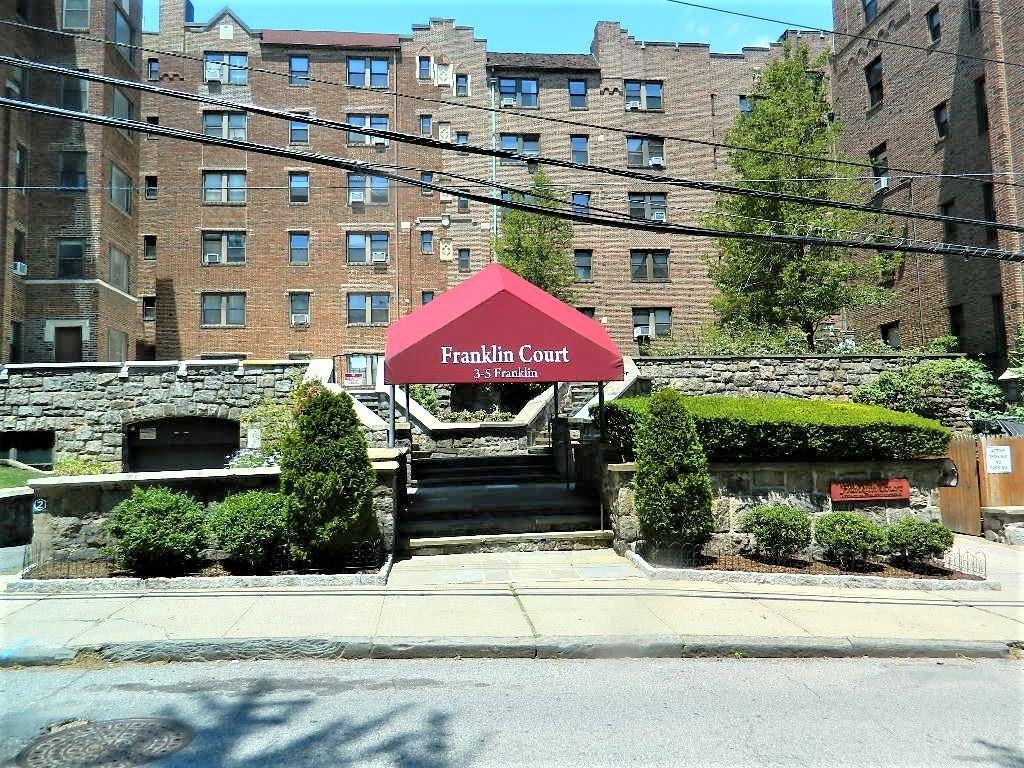 1 of 1 - 3 Franklin Avenue # 3h, White Plains, NY