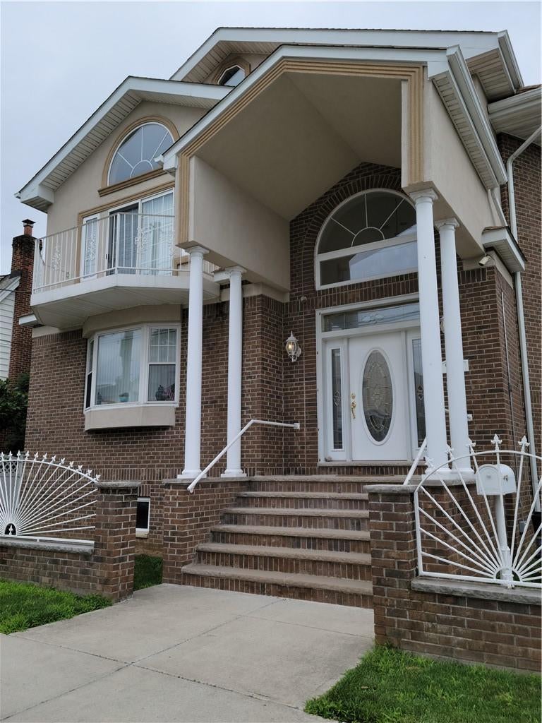1 of 1 - 918 Revere Avenue, Bronx, NY