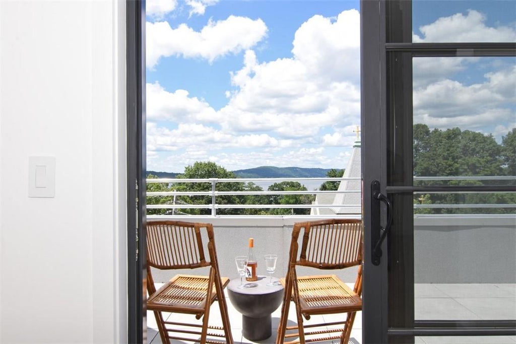 1 of 1 - 50 Chestnut St. # 8, Dobbs Ferry, NY