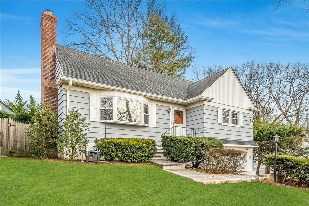 1 of 1 - 14 Freedom Road, White Plains, NY