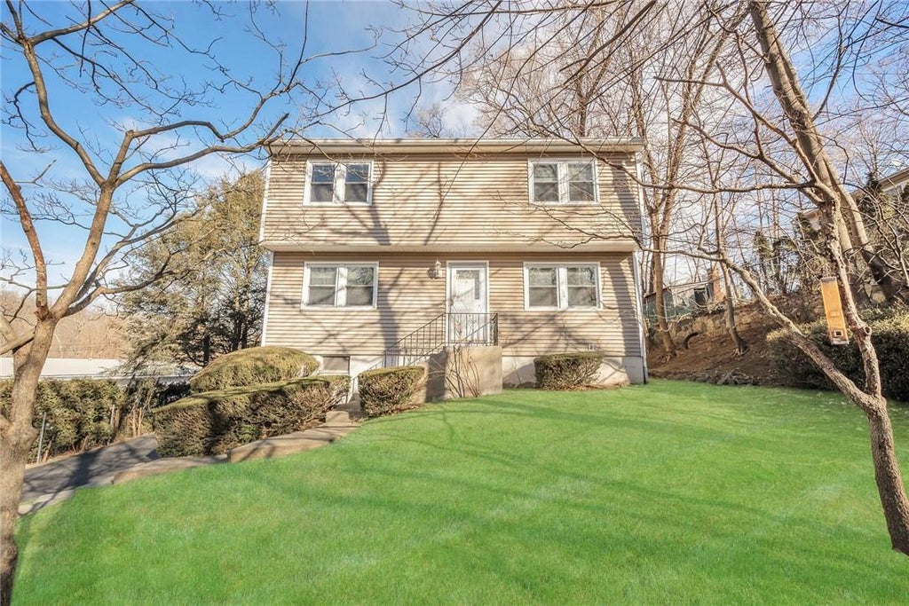 1 of 1 - 536 Commerce St., Hawthorne, NY