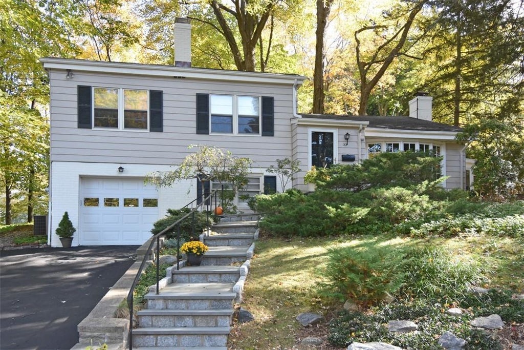 1 of 1 - 33 Carla Lane, Irvington, NY