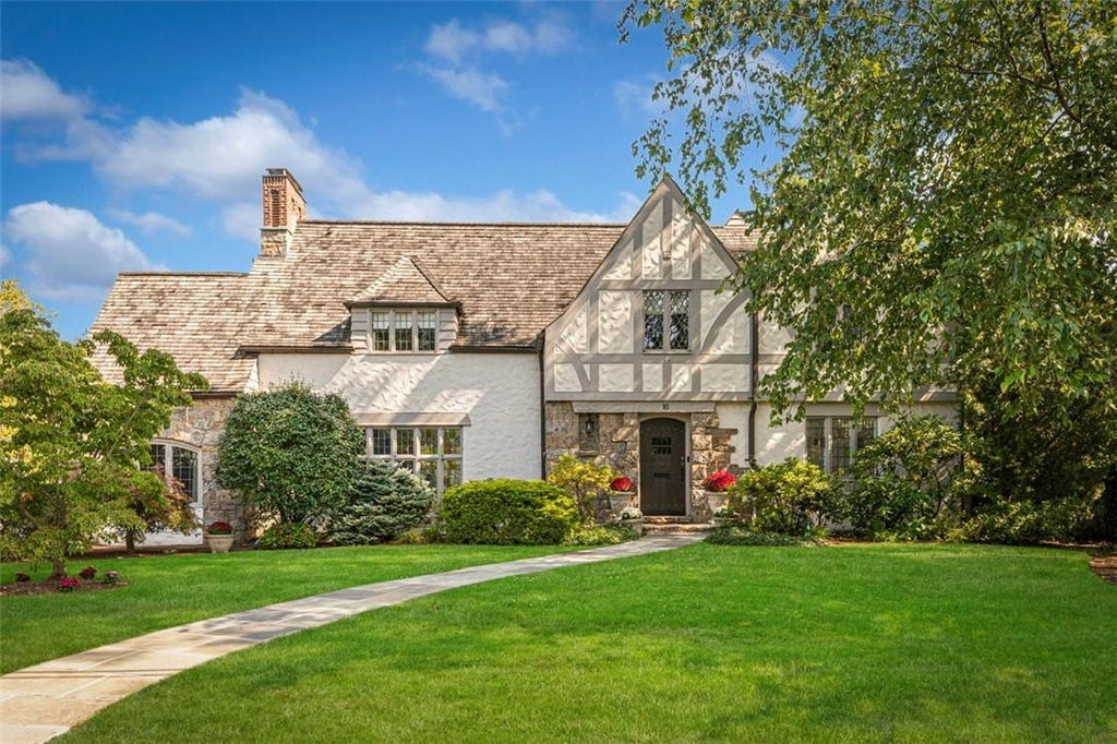 1 of 1 - 16 Sunny Brae Place, Bronxville, NY