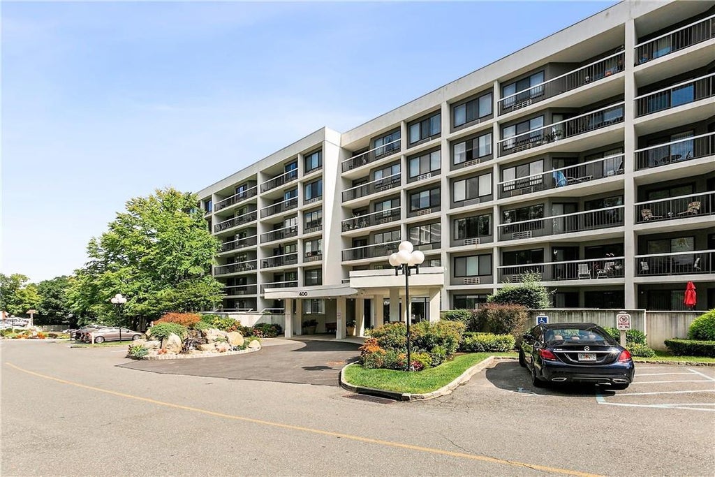 1 of 1 - 400 High Point Drive # 101, Hartsdale, NY