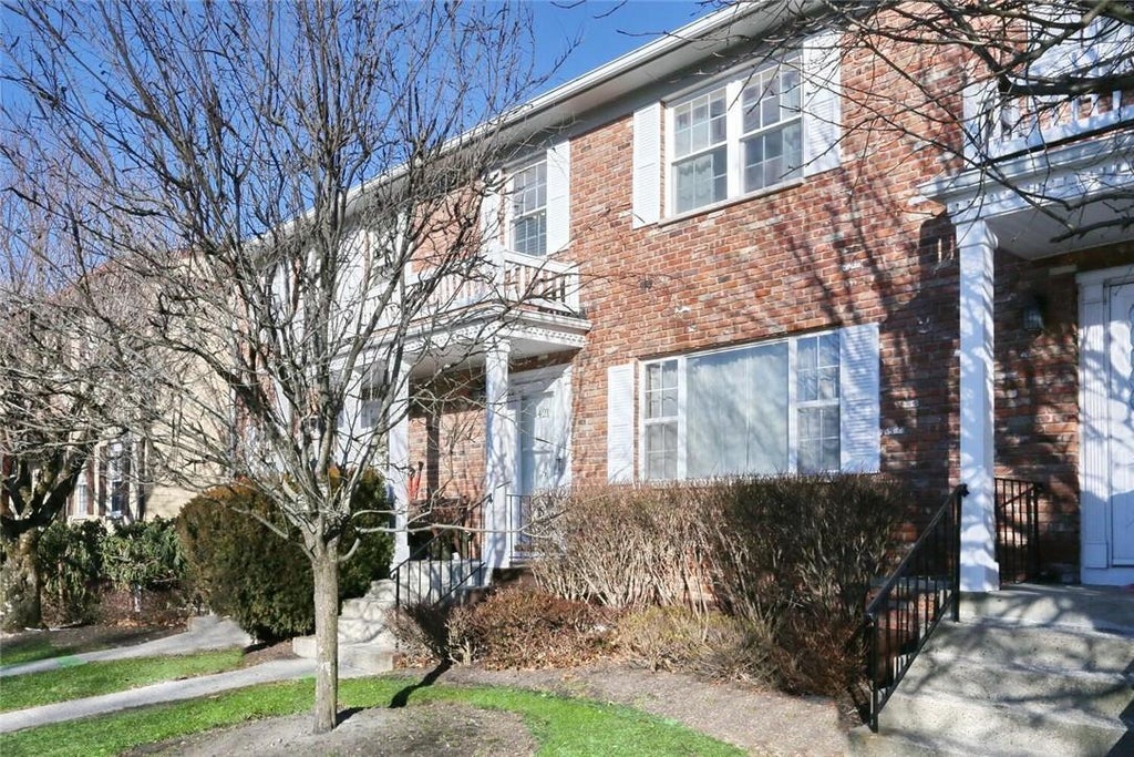 1 of 1 - 421 Pawnee Court, Suffern, NY