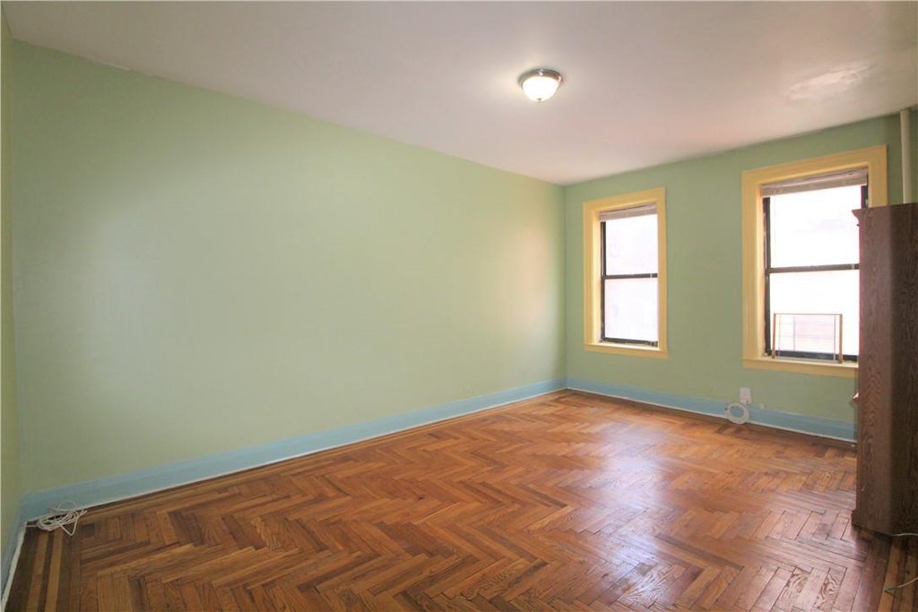 1 of 1 - 2187 Holland Avenue # 3l, Bronx, NY