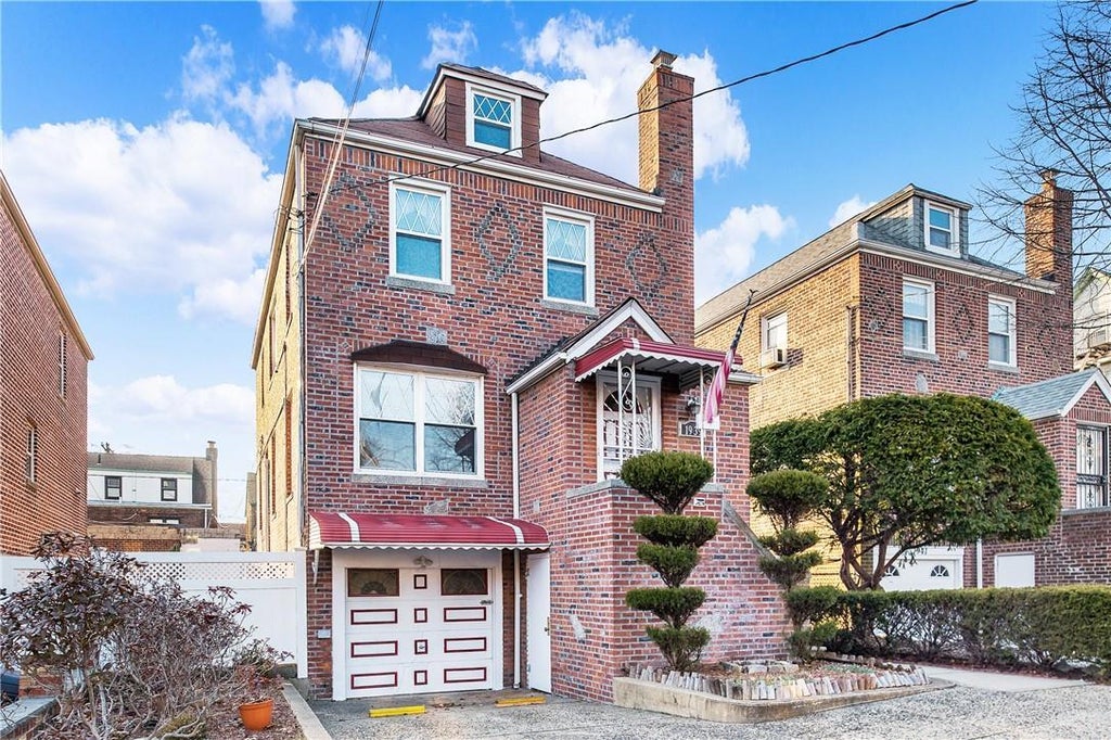 1 of 1 - 1939 Yates Avenue, Bronx, NY