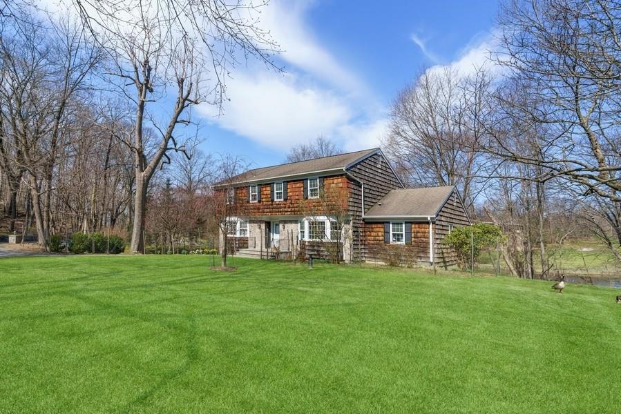 1 of 1 - 49 Cricket Lane, Dobbs Ferry, NY