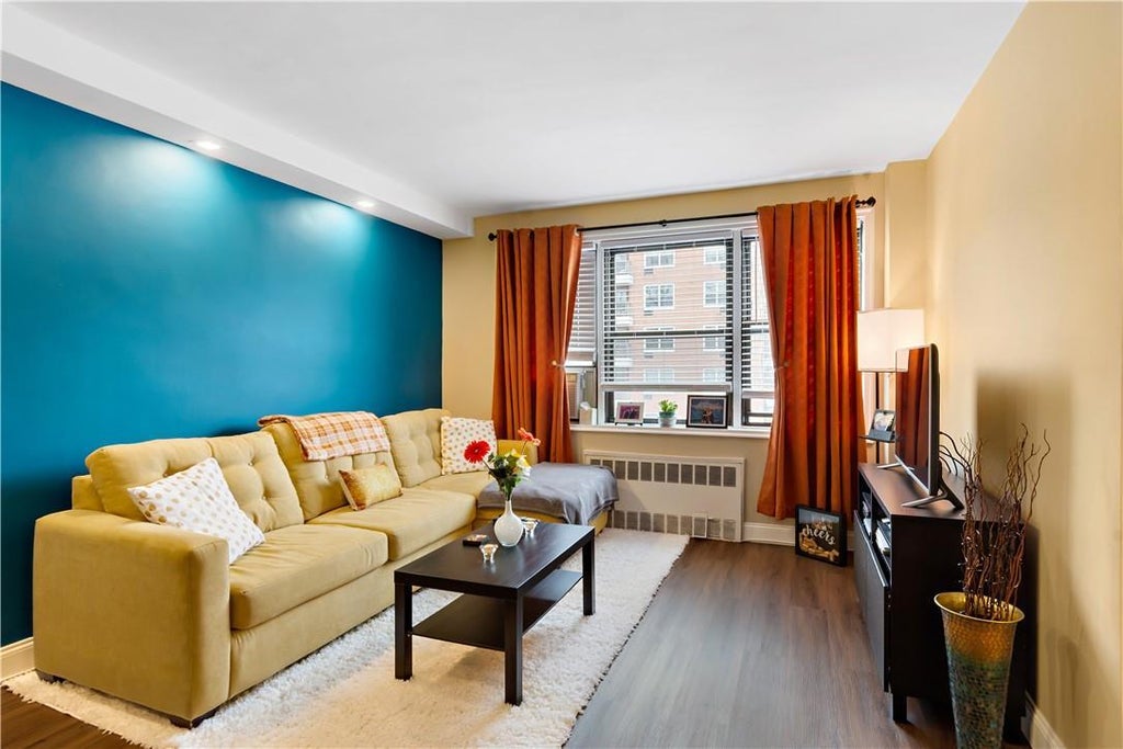 1 of 1 - 180 Hartsdale Avenue # 5a, Hartsdale, NY