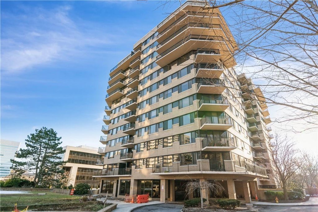 1 of 1 - 25 Rockledge Avenue # 806, White Plains, NY