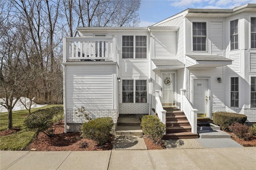 1 of 1 - 355 Old Tarrytown Road 311, White Plains, NY