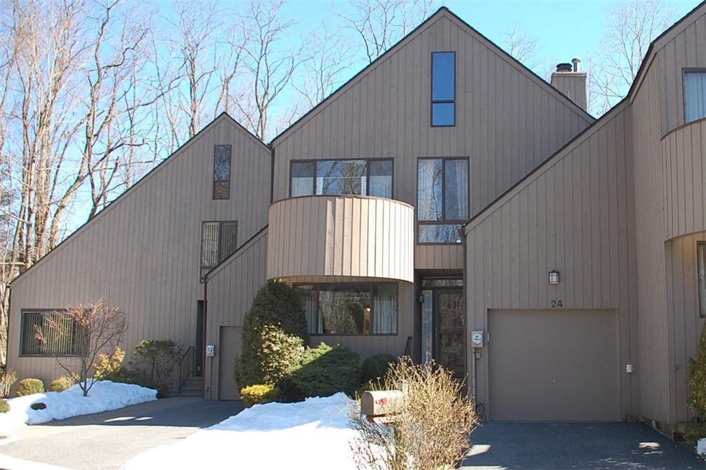 1 of 1 - 24 Rockhagen Road, Thornwood, NY