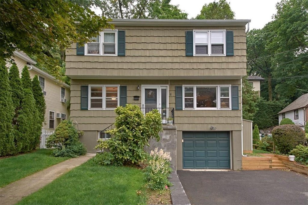 1 of 1 - 6 Baldwin Avenue, Larchmont, NY