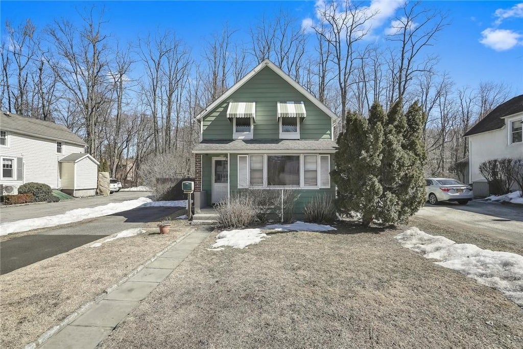 1 of 1 - 415 Lexington Avenue, Mount Kisco, NY