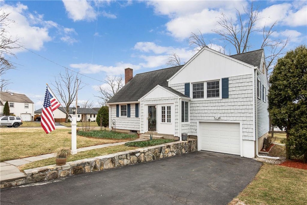 1 of 1 - 31 Barrett Lane, Port Chester, NY