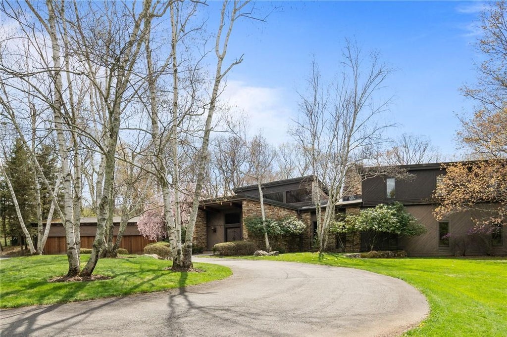 1 of 1 - 37 Sarles St., Armonk, NY