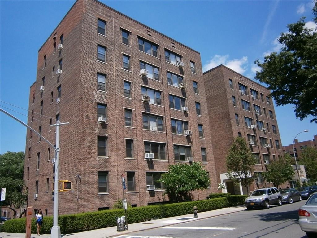 1 of 1 - 645 239th St. # 4a, Bronx, NY