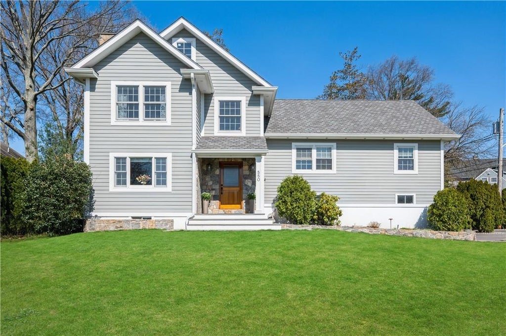 1 of 1 - 580 Lawn Terrace, Mamaroneck, NY