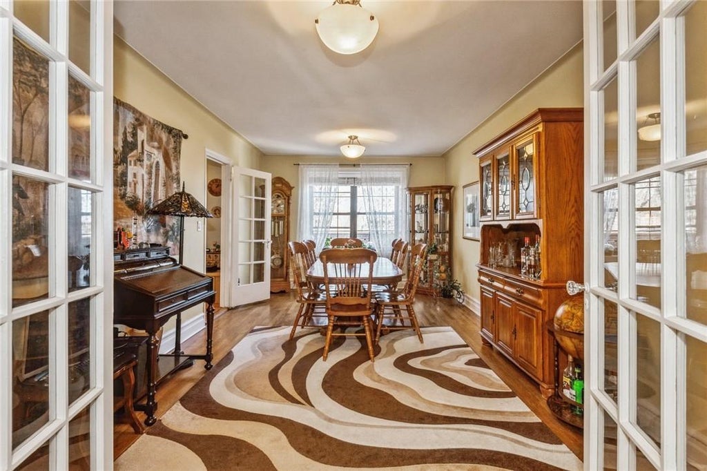 1 of 1 - 105 Garth Road 2g, Scarsdale, NY