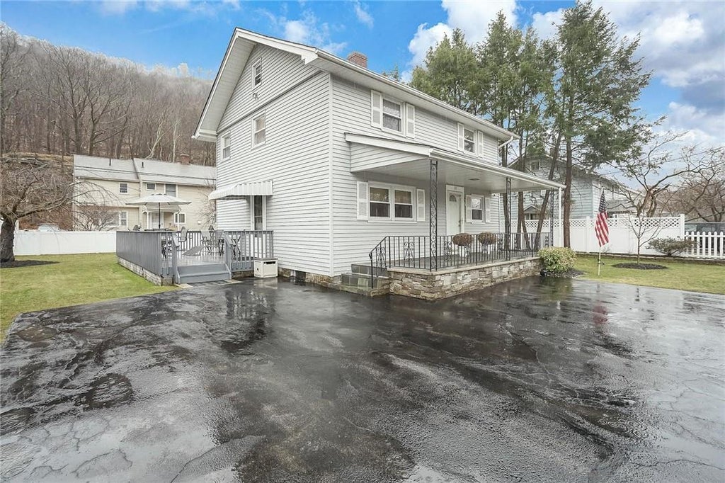 1 of 1 - 109 Village Road, Tuxedo Park, NY