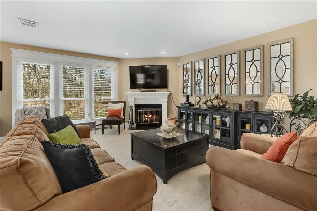 1 of 1 - 4 Woods Brooke Lane # 4, Yorktown Heights, NY