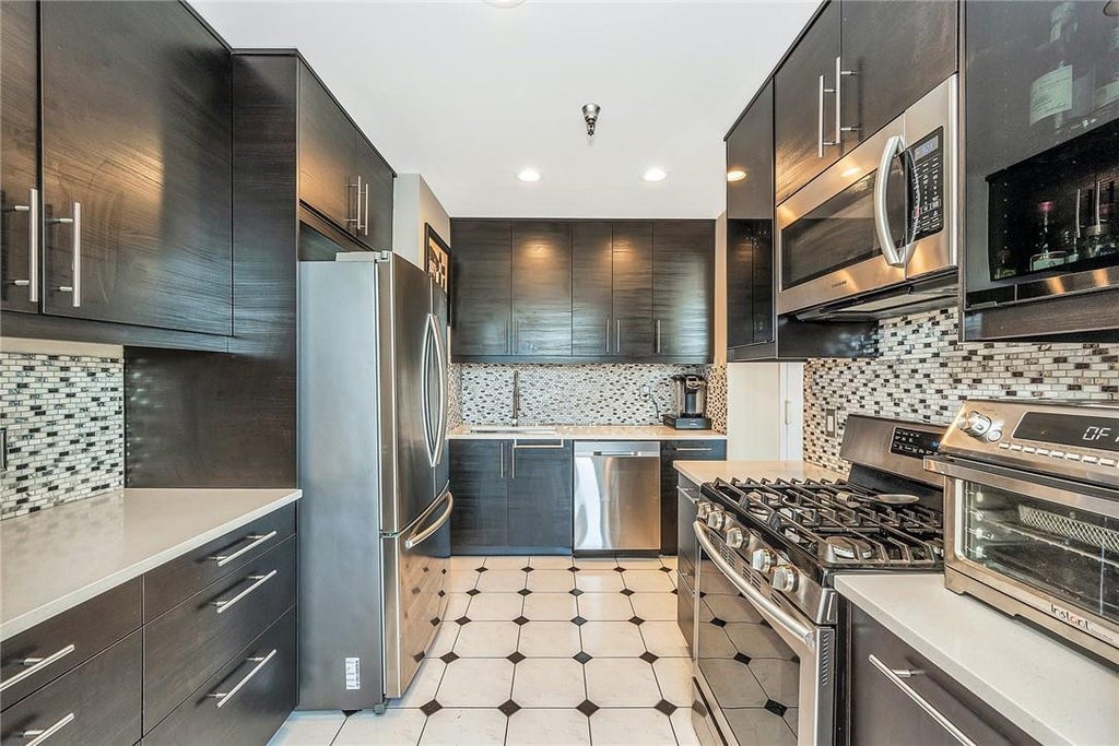 1 of 1 - 520 Ashford Avenue # 16, Ardsley, NY