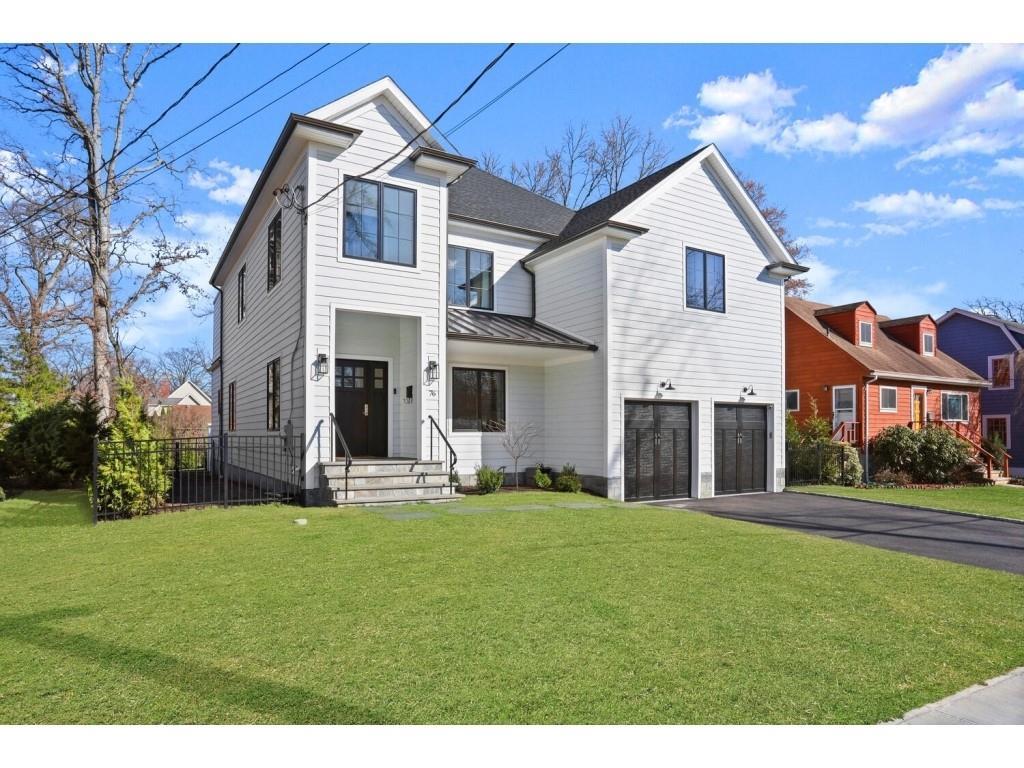 1 of 1 - 76 Oak Lane, Pelham, NY