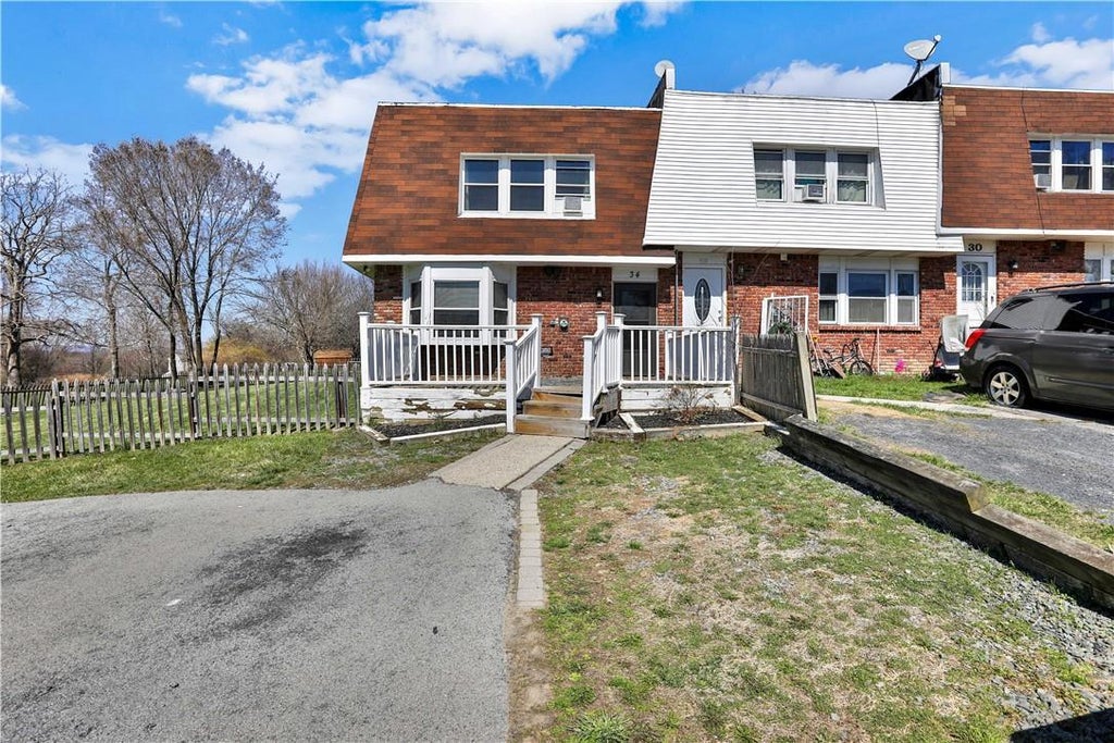 1 of 1 - 34 Chaucer Court, Middletown, NY