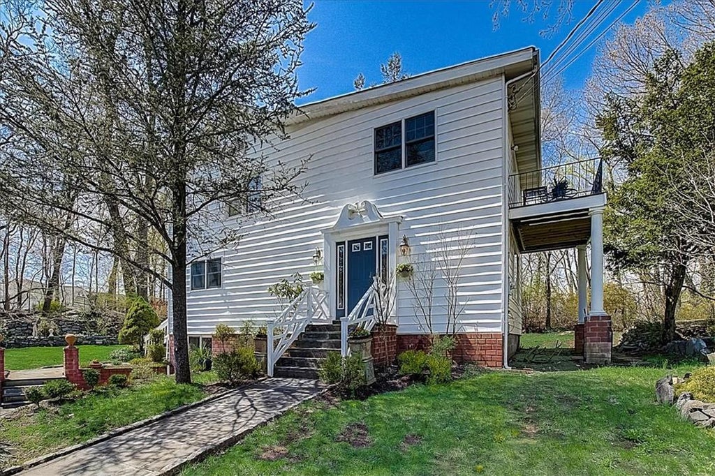 1 of 1 - 52 Woodfield Terrace, Tarrytown, NY