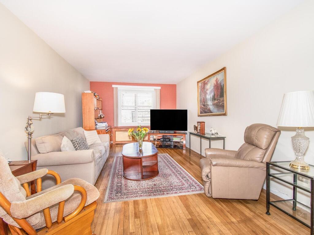 1 of 1 - 629 Kappock St. # 3r, Bronx, NY