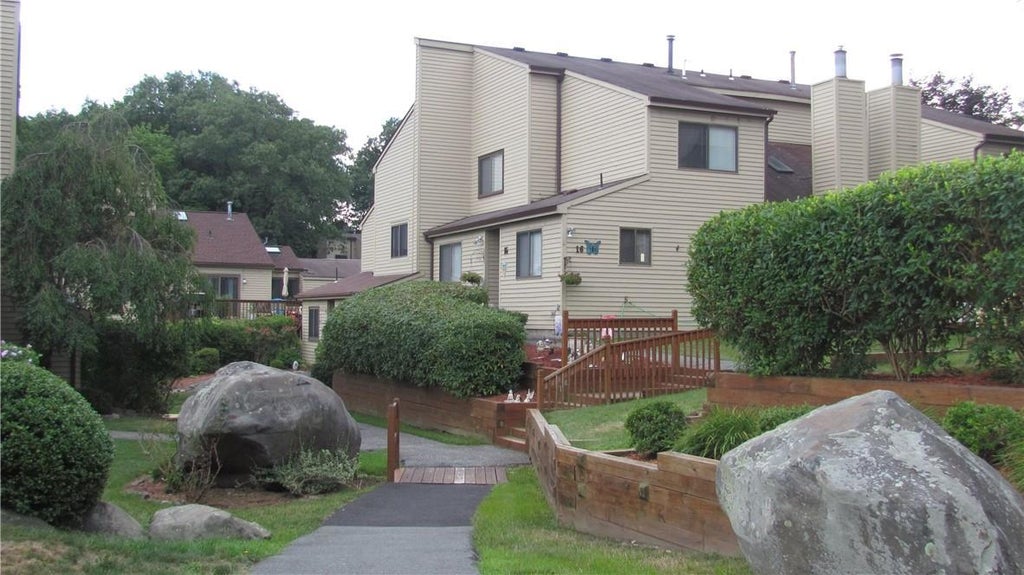 1 of 1 - 13 Sycamore Court, Highland Mills, NY