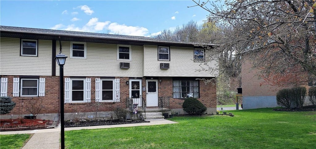 1 of 1 - 107 Parr Meadow Drive # 1g, Newburgh, NY