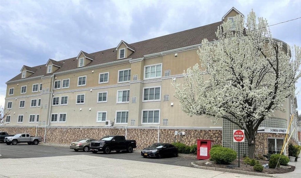 1 of 1 - 3 Cross St. # 204, Suffern, NY