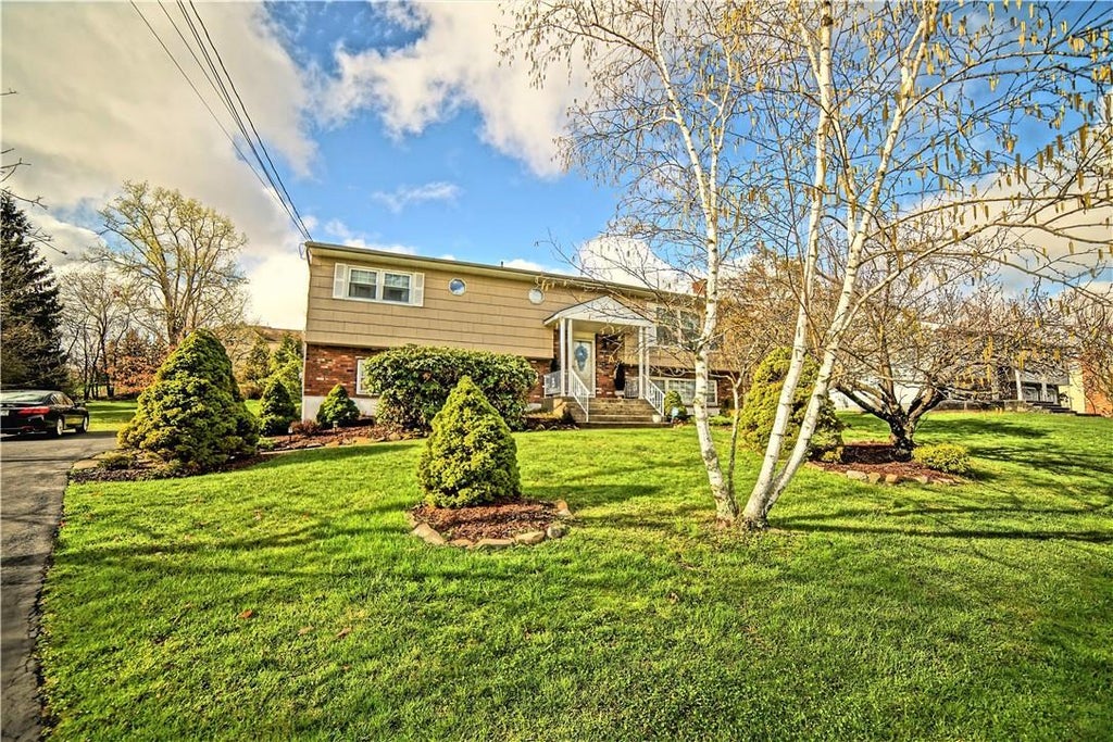 1 of 1 - 24 Peter Bush Drive, Monroe, NY