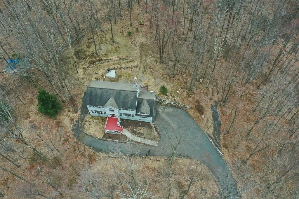 1 of 1 - 46 Helmstown Court, Tuxedo Park, NY