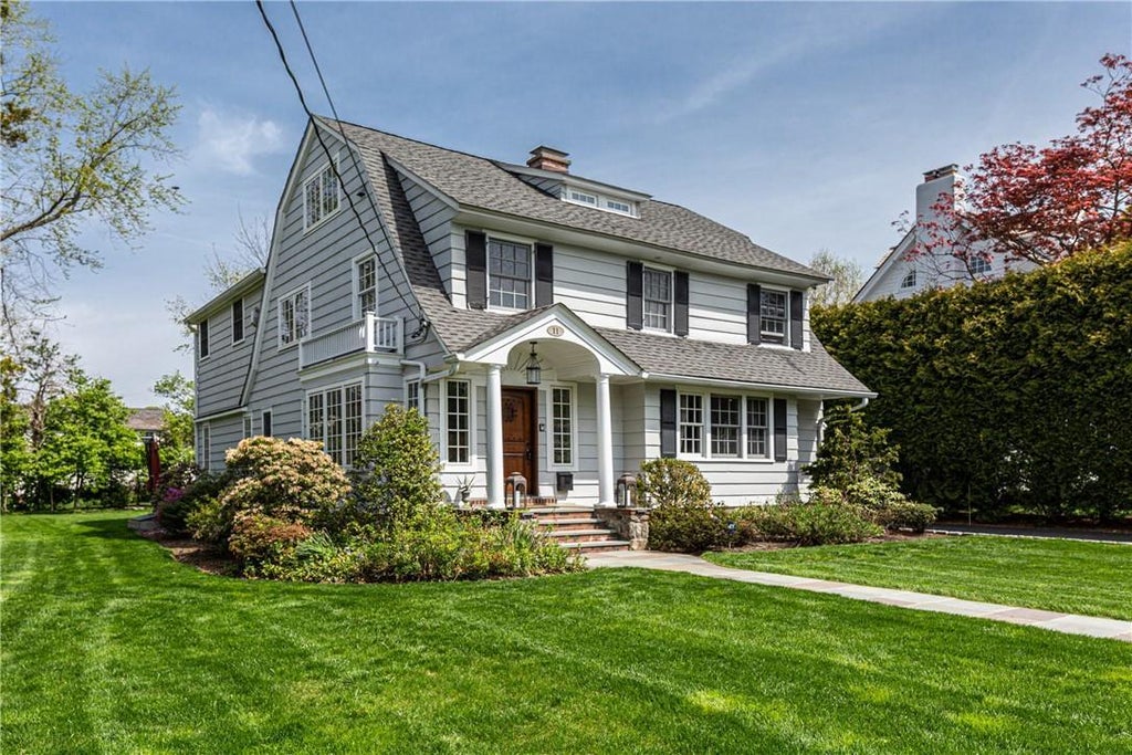 1 of 1 - 11 Sussex Avenue, Bronxville, NY