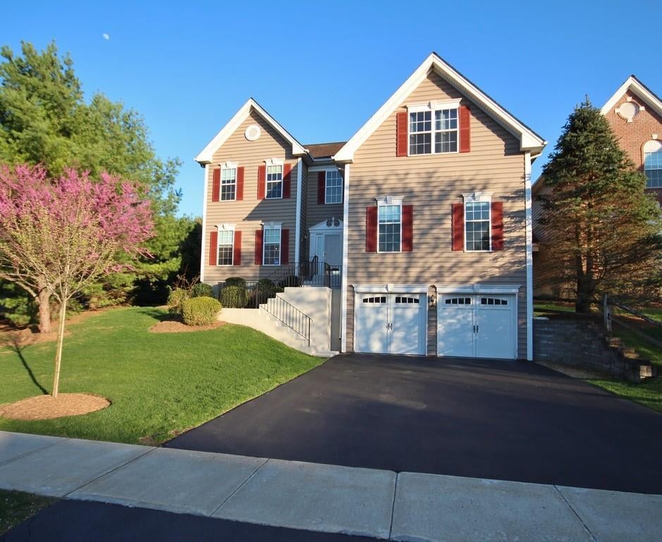 1 of 1 - 608 Creekside Lane, Fishkill, NY