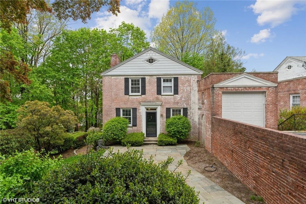 1 of 1 - 10 Tamarack Road, Rye Brook, NY