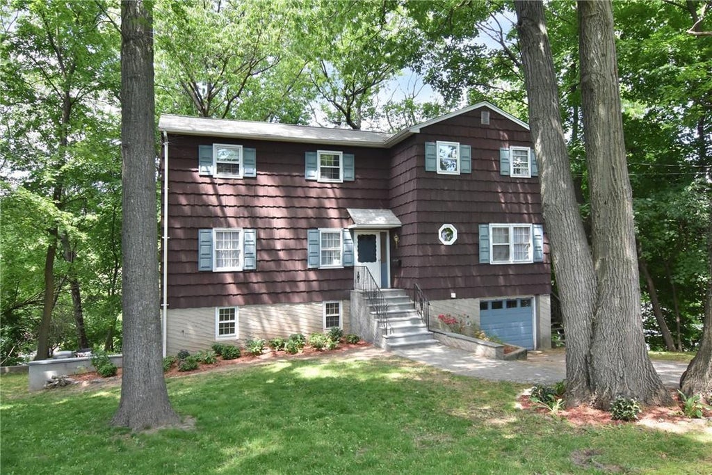 1 of 1 - 80 Allen St., Dobbs Ferry, NY