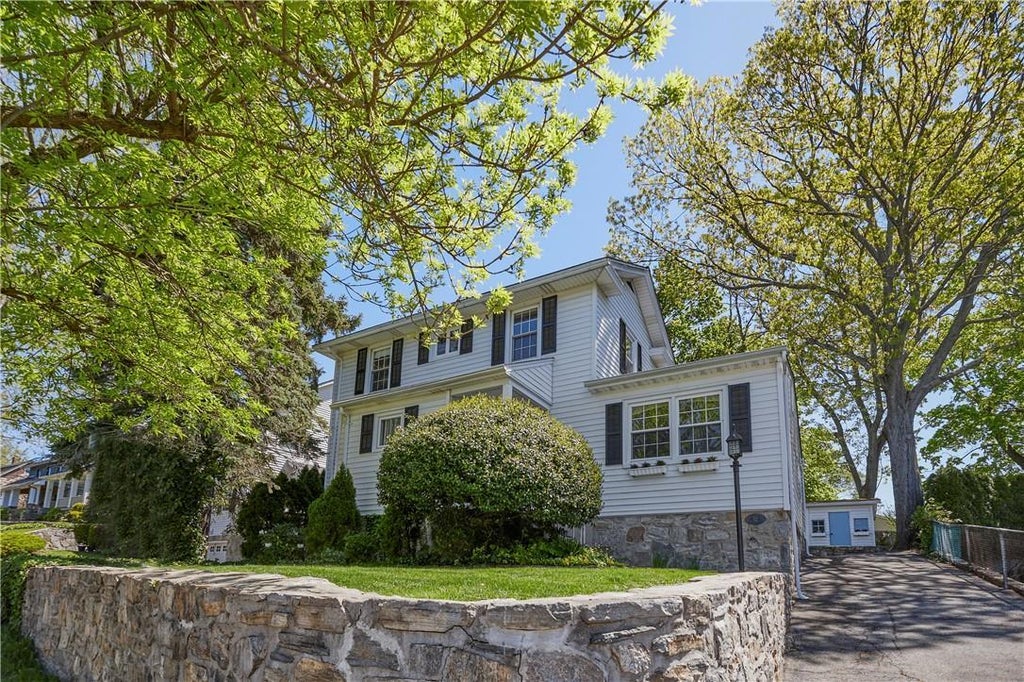 1 of 1 - 32 Highview Avenue, Tuckahoe, NY