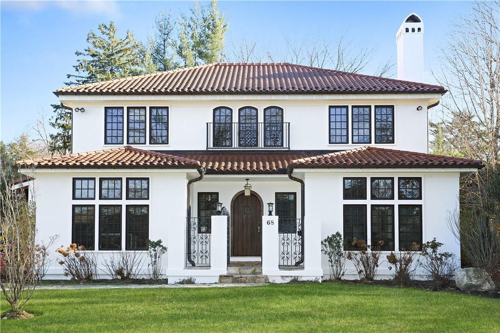 1 of 1 - 68 Brewster Road, Scarsdale, NY