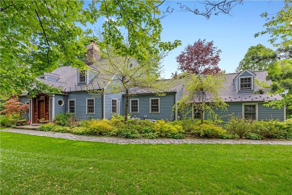 1 of 1 - 22 Crane Road, Scarsdale, NY