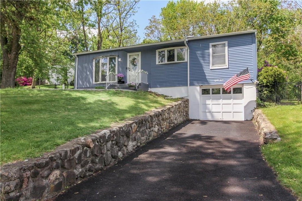 1 of 1 - 83 Wickham Drive, Warwick, NY