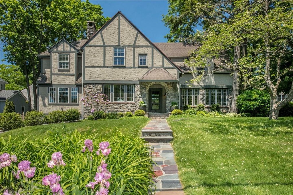 1 of 1 - 96 Edgewood Avenue, Larchmont, NY