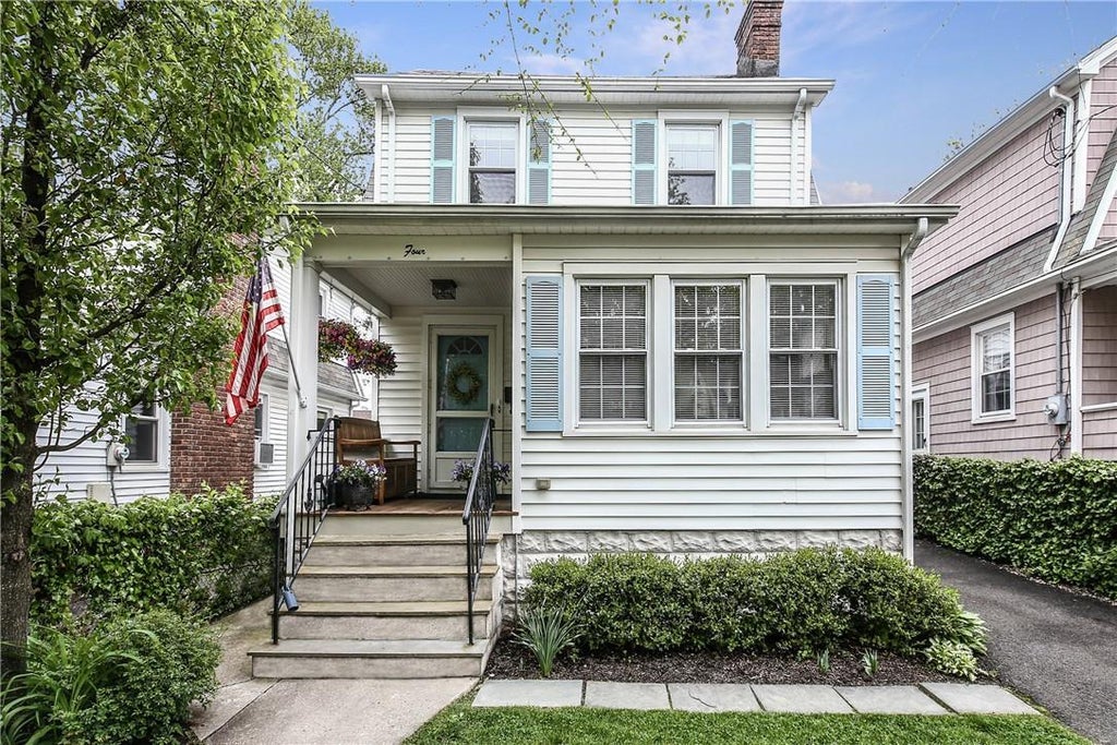 1 of 1 - 4 York Avenue, Rye, NY